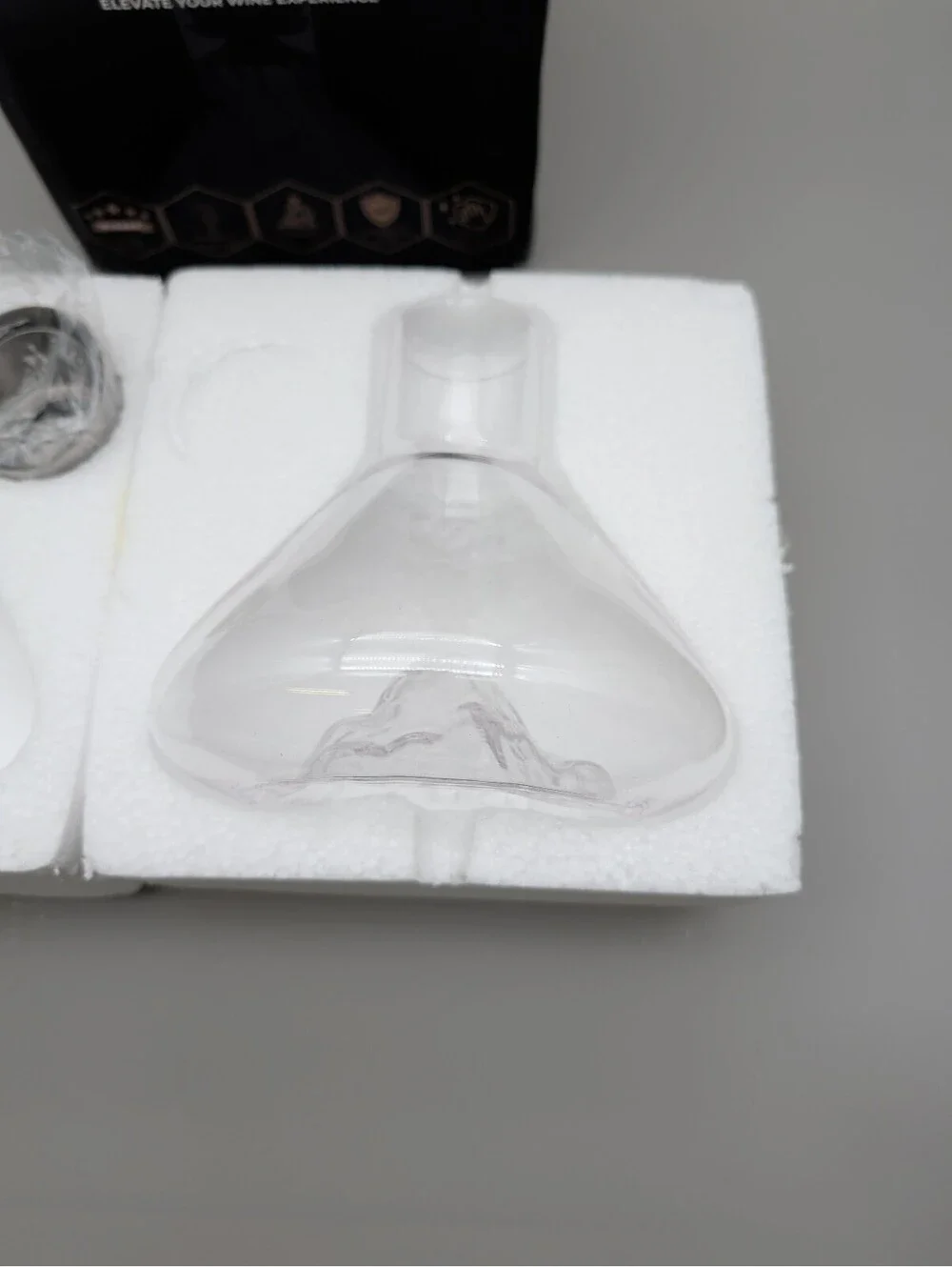 Loritia Wine Decanter - Enhance Flavor and Sediment Filtration